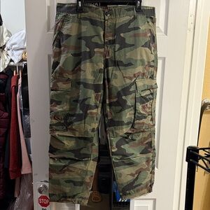 Supply & Demand New York Men's Camouflage Cargo Pants